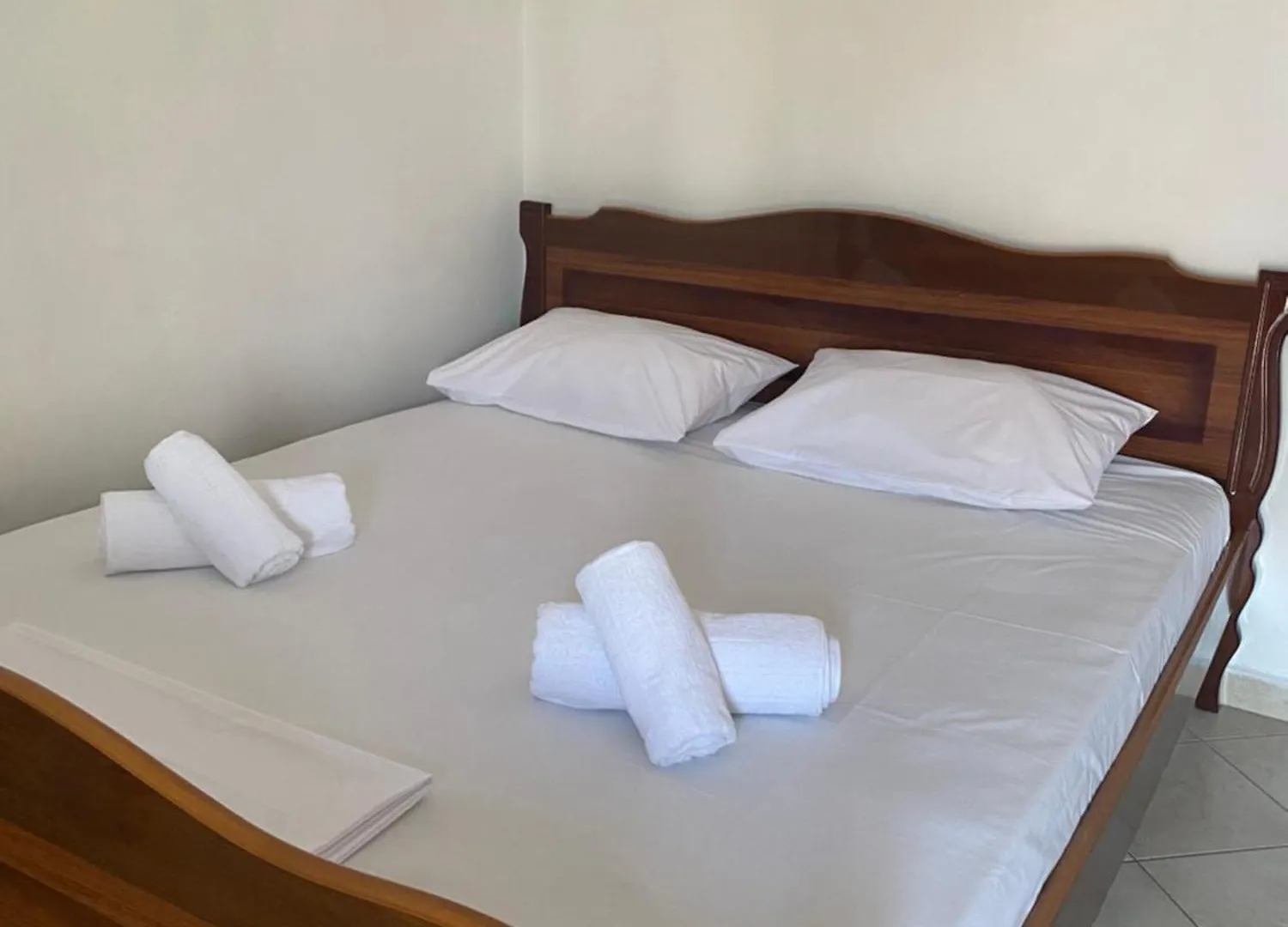 Violca Guest House Durres 0*,  Albania